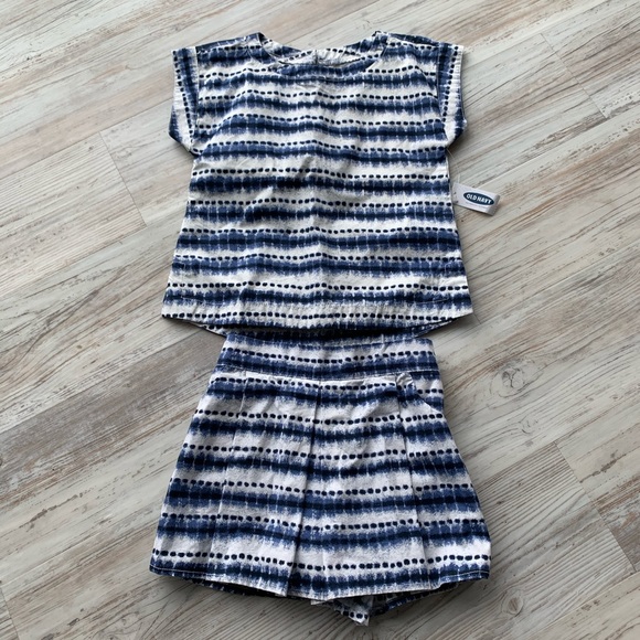 Old Navy Other - Old Navy girls skort set 5T